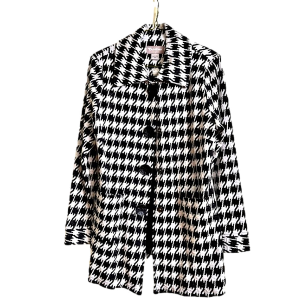 Beautiful houndstooth jacket/coat NWT!